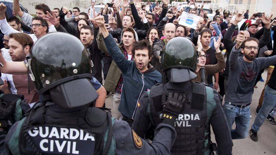 La Audiencia de Barcelona carga contra la Guardia Civil por no dejar votar el 1-O