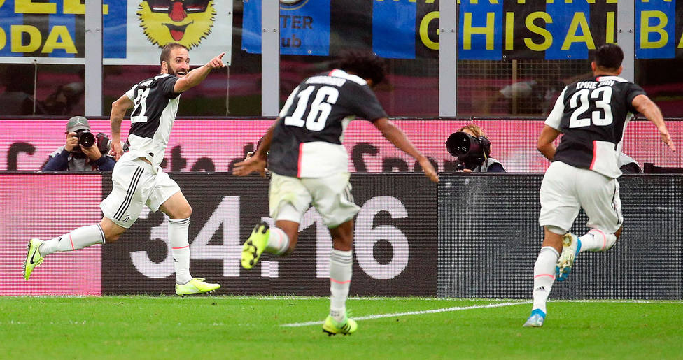 Higuain celebra el gol de la victoria ante el Inter (EFE)