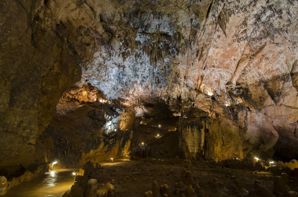 Cueva de Valporquero.
