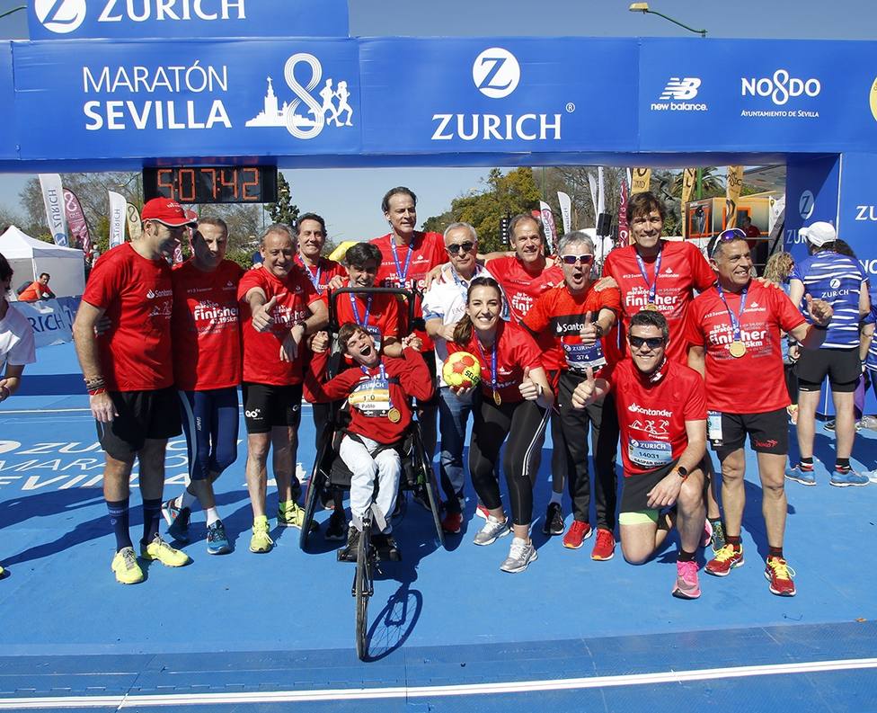 El equipo 123aCorrer de Banco Santander cumple con el reto de correr por primera vez un maratón