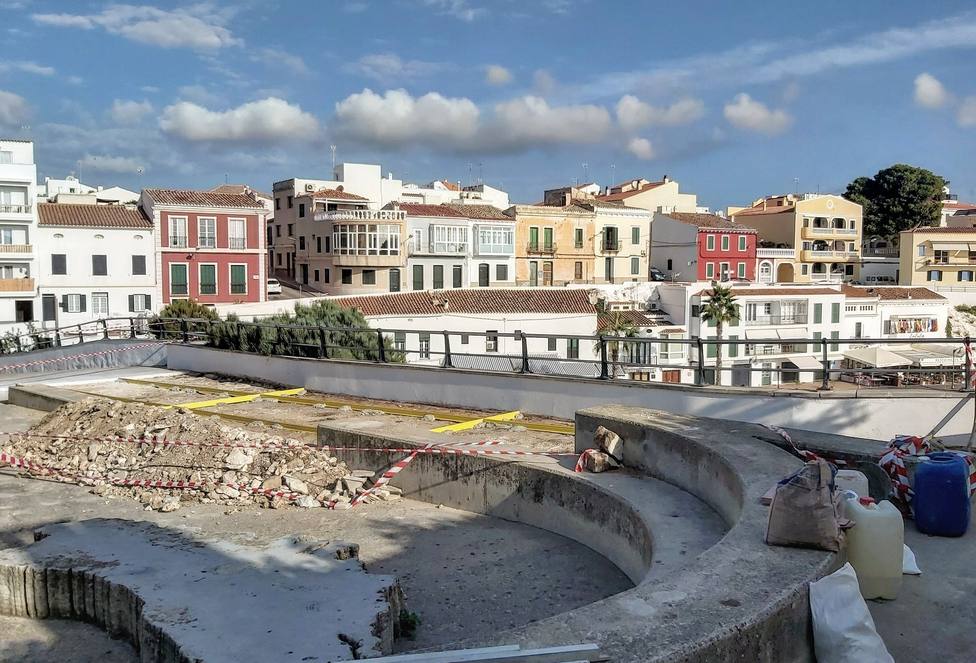 Empiezan las obras de adecuación y mejora de la plaza Menorca