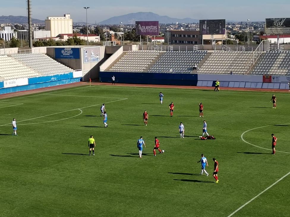 El Lorca FC pierde 1-2 contra el CAP Ciudad de Murcia en el primer partido de la era Quique Pina Júnior.