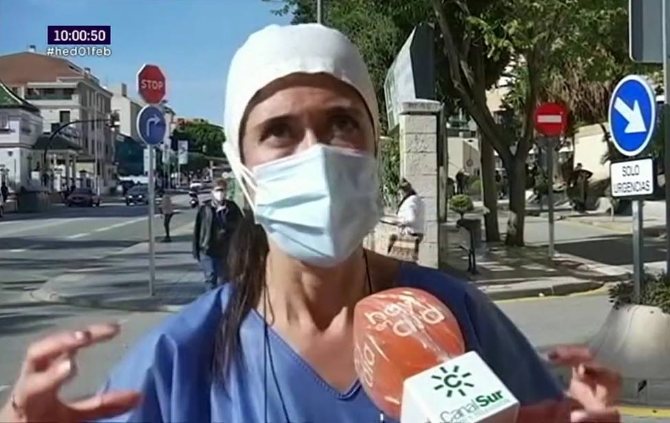 Una enfermera cuenta entre lágrimas la dramática realidad que vive en el hospital: No le veo fin a esto
