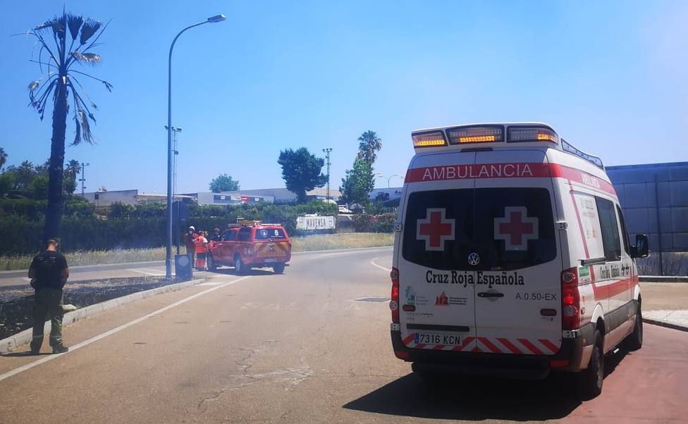 Incendio en Badajoz. Foto: Cruz Roja Extremadura @CruzRojaEx