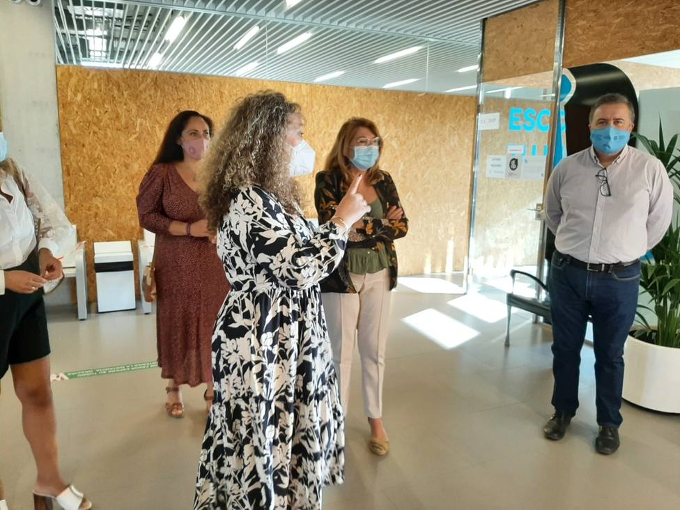 Campuzano visita el Centro Integrado de FP de Lorca en el inicio del curso