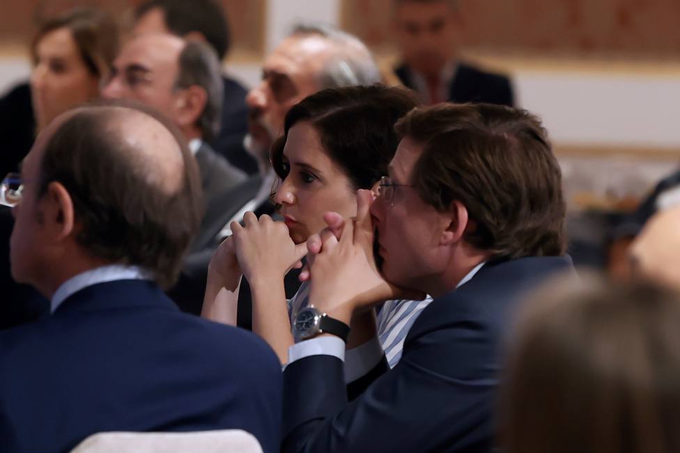 Preocupación entre los líderes regionales del PP por la pugna entre Génova y Díaz Ayuso