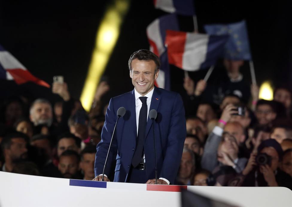Macron es reelegido como presidente de Francia en unas elecciones de récord para Le Pen