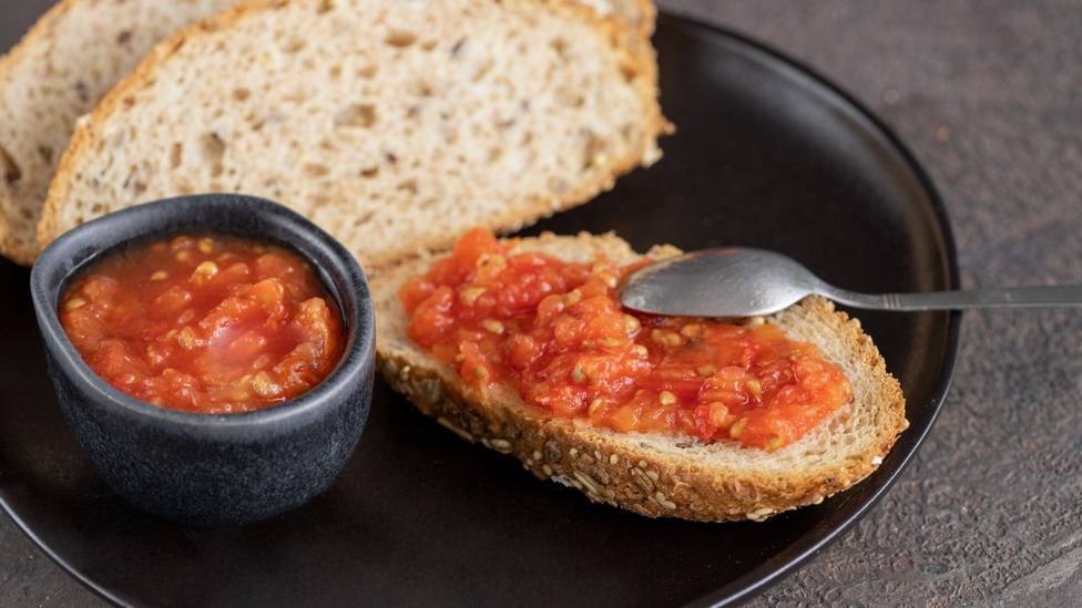 Un murciano viaja a Alemania y abre una lata de tomate donde encuentra lo impensable, entre lo mejor