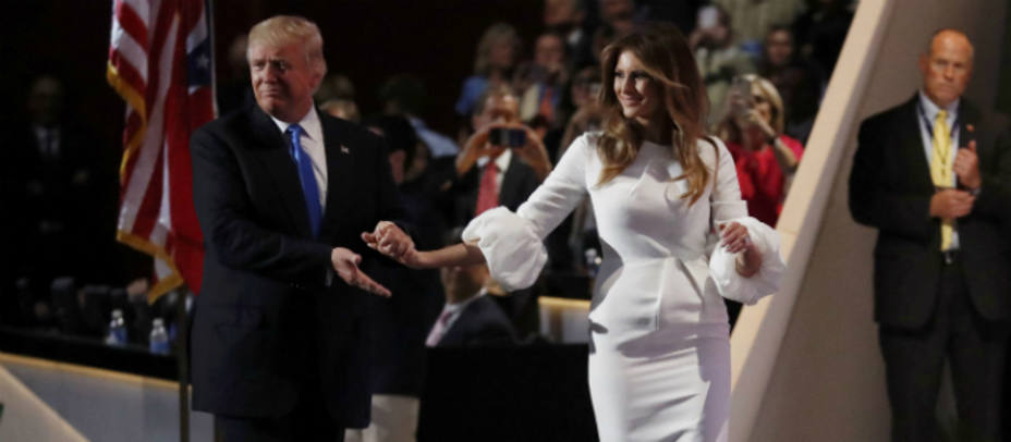 Donald Trump con su esposa Melania Trump. REUTERS