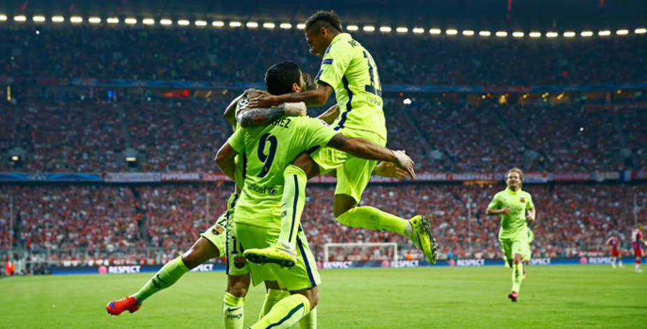 Messi, Luis Suárez y Neymar celebran el gol del Barcelona (Reuters)