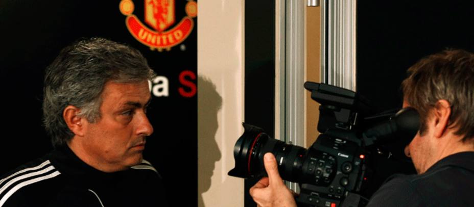 Mourinho, en la sala de prensa de Old Trafford. REUTERS
