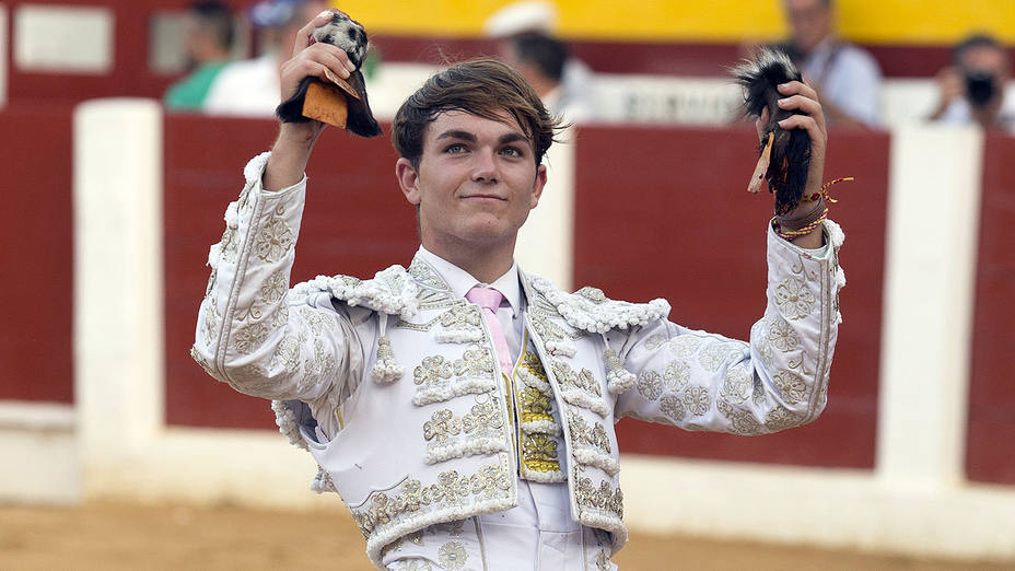 Jorge Rico durante su triunfo en la Feria del Arroz de Calasparra