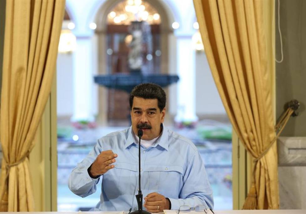 Maduro denuncia que Venezuela sufre un bloqueo comercial naval y aéreo