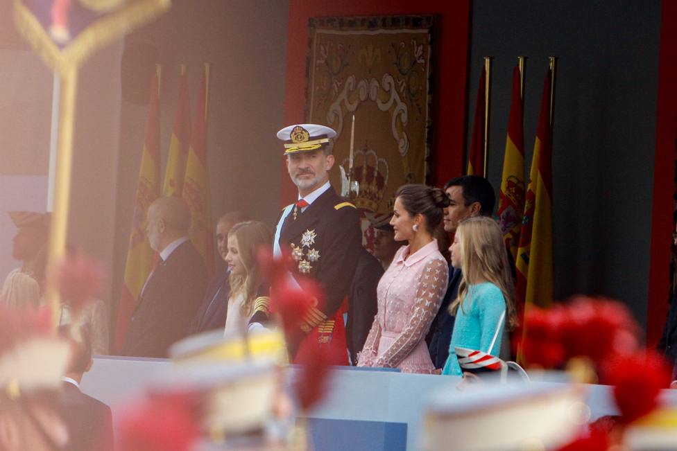La Reina Letizia vuelve a deslumbrar vestida de Felipe Varela para el día de la Hispanidad