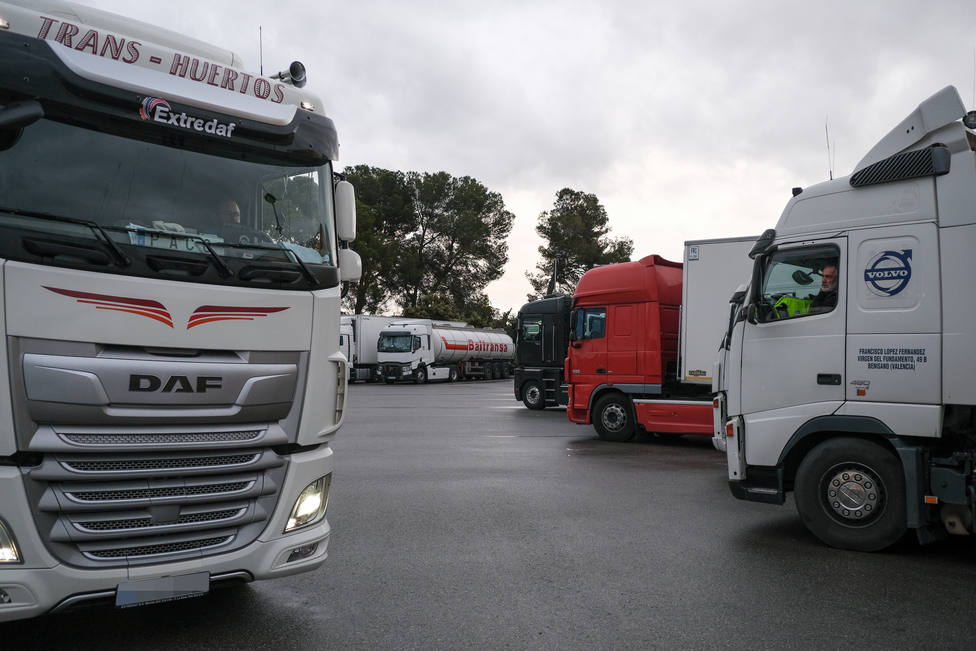Camioneros de Tarragona continÃºan trabajando durante el estado de alarma