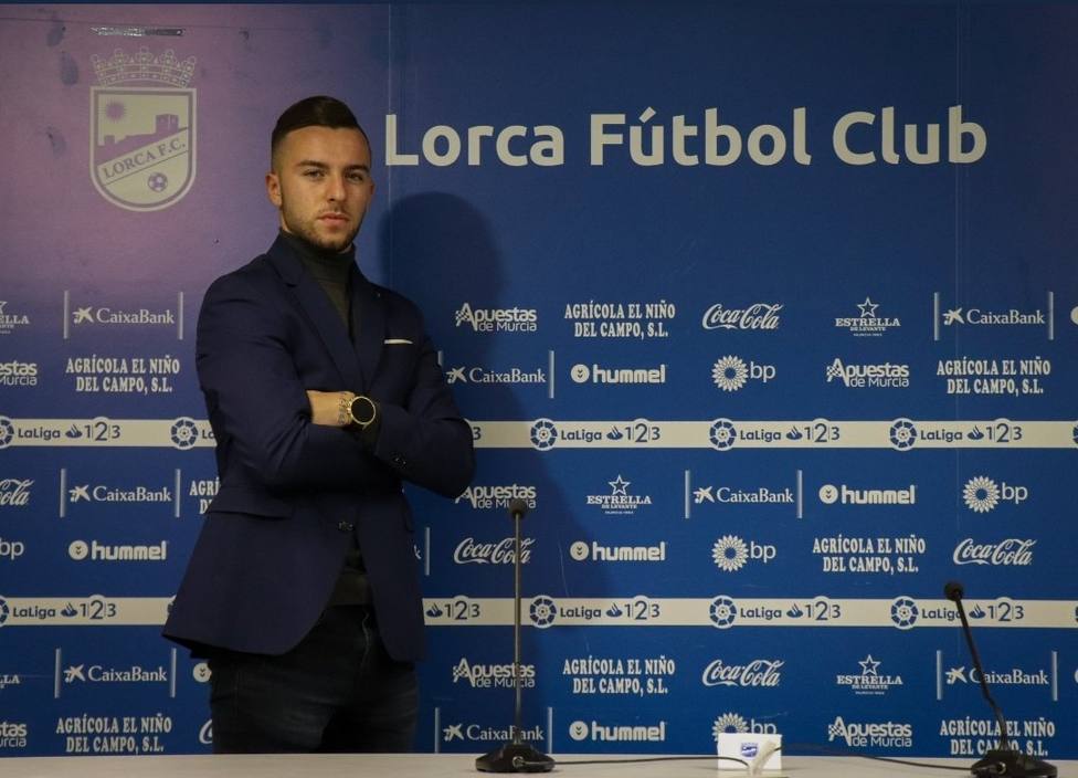El Lorca FC tiene que formar un equipo entero en pocos días para recibir al CAP Ciudad de Murcia.