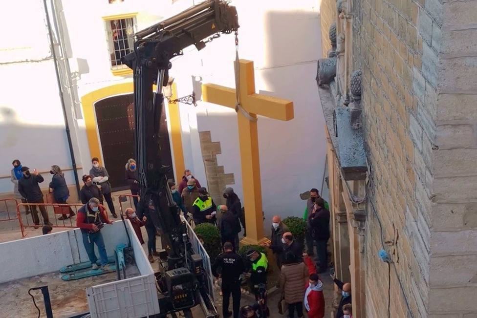 La Junta aclara que la cruz retirada en Aguilar no es BIC sino elemento urbano de competencia municipal