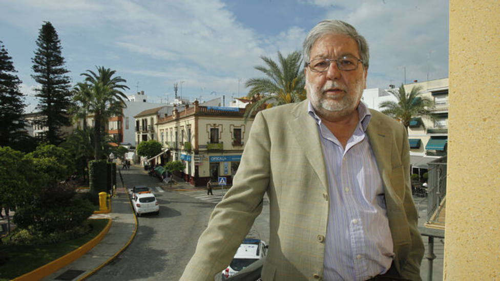 El presidente del Consejo Andaluz de Gobiernos Locales espera resolver la infrafinanciación del SAD