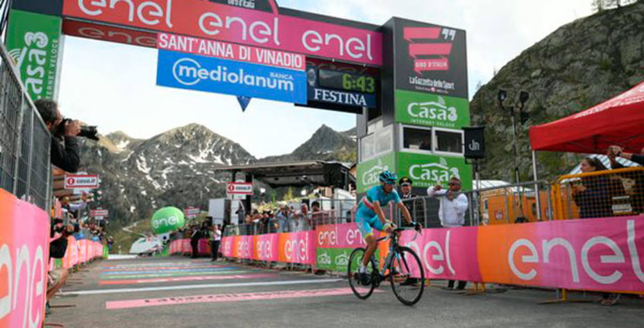 Vicenzo Nibali ganó su segundo Giro gracias a un ataque en La Lombarda. @Giroditalia