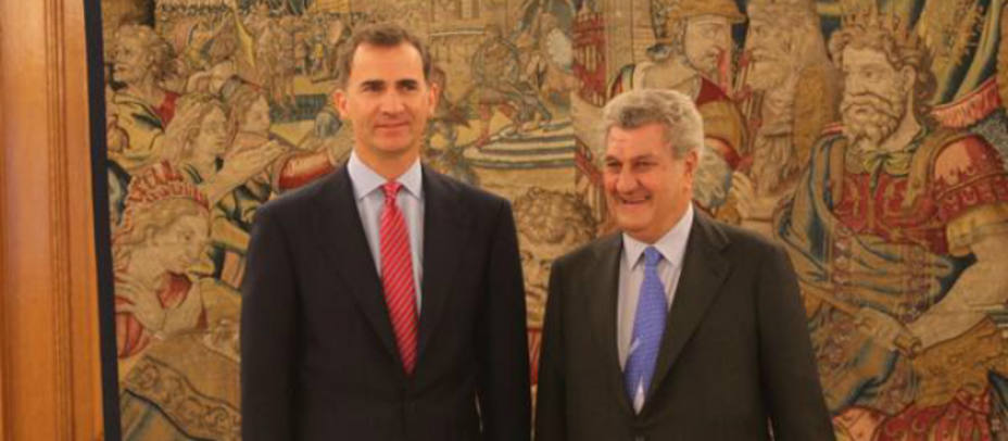 Felipe VI y Jesús Posada antes del primer despacho del Rey con los representates del Parlamento. @CasaReal