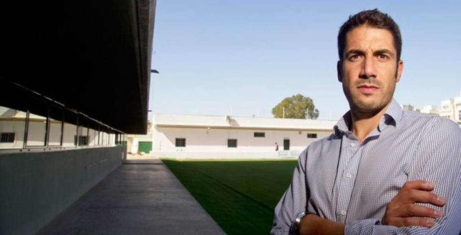 Julio Velázquez fue destituido este martes como entrenador del Betis. Foto: Real Betis.