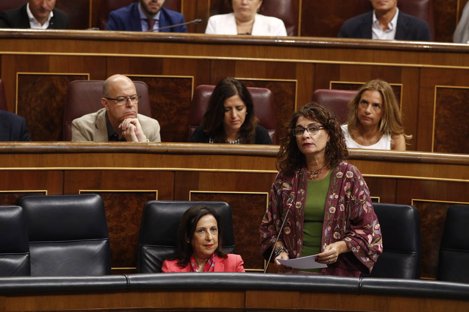 El Gobierno promete adelantar mejoras a la Comunidad Valenciana hasta la solución definitiva: reformar la financiación