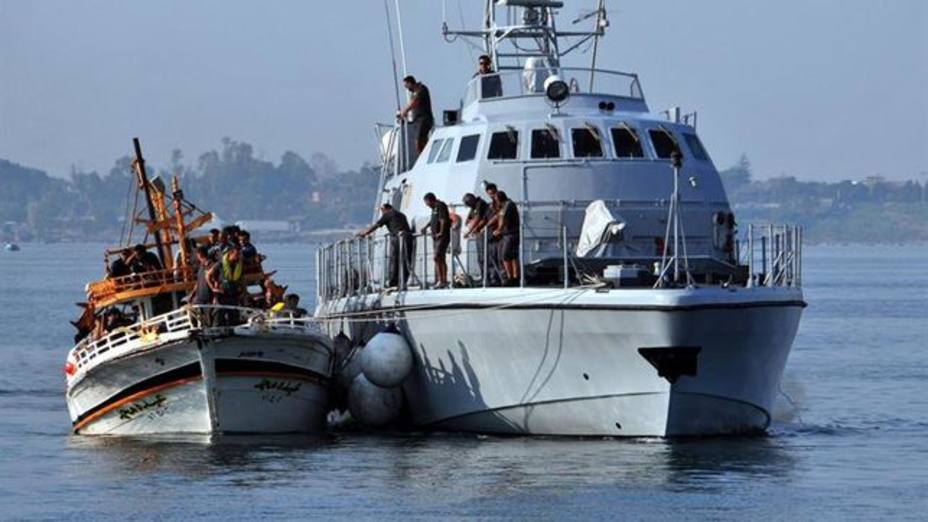 Italia bloquea un barco de una ONG con 47 migrantes a bordo