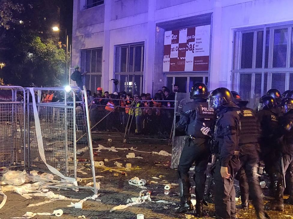 El cámara de Telemadrid herido en las protestas de Barcelona ha sido atendido en un hospital