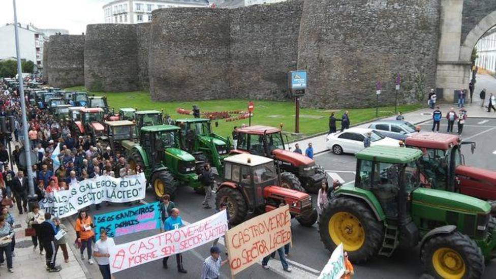 Ganaderos y agricultores se manifestarán el día 19 en A Coruña por unos precios justos