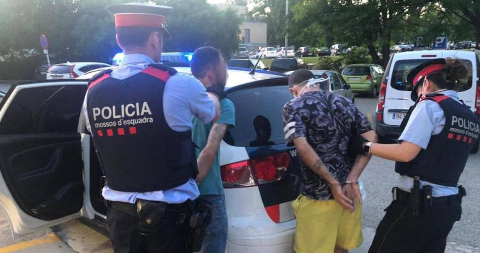 Atracadores detenidos por robos en Sant Cugat, Barcelona