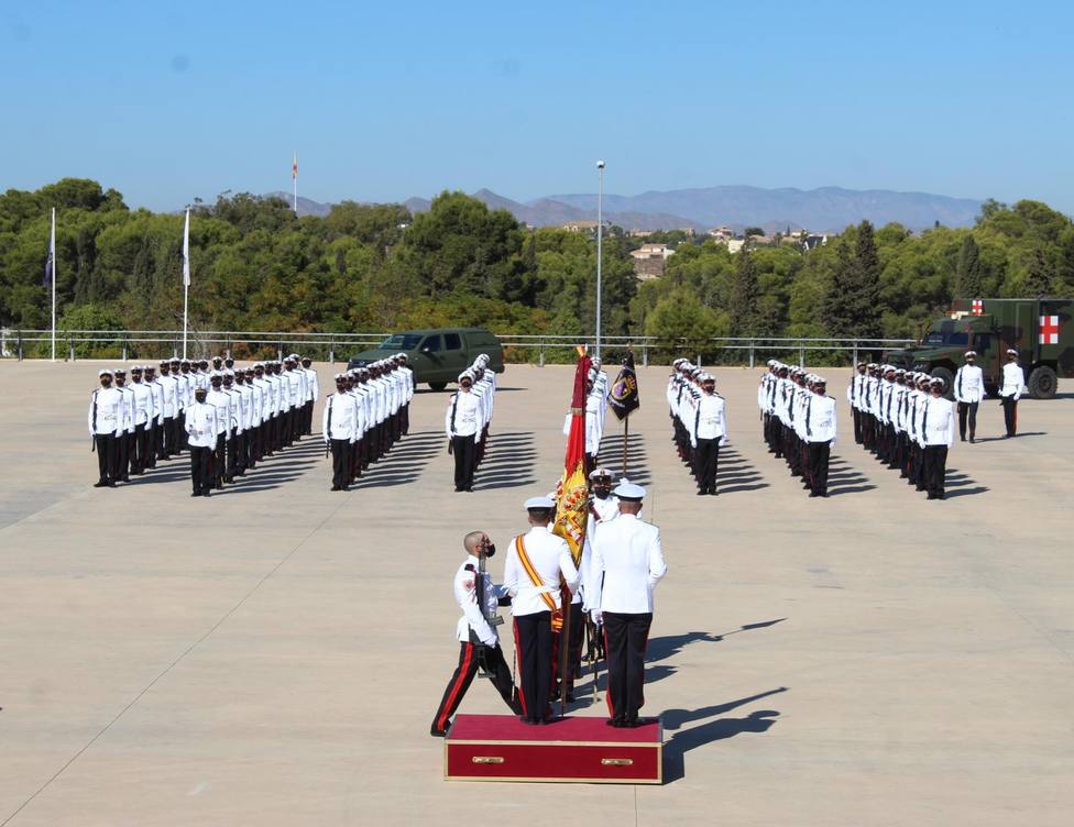 Juran Bandera 190 alumnos decla Escuela de Infantería de Marina “General Albacete y Fuster”
