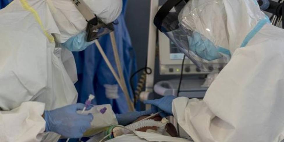 El Hospital de Sant Pau de Barcelona ingresa el 40% de sus urgencias por Covid-19
