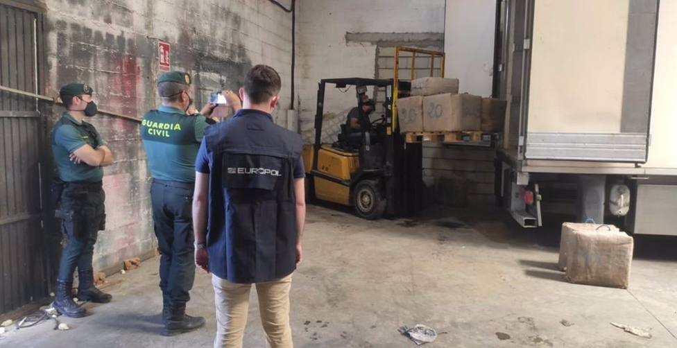Sevilla.-Sucesos.-Guardia Civil se incauta de 7 toneladas de hachÃ­s en un polÃ­gono de AlcalÃ¡ de GuadaÃ­ra