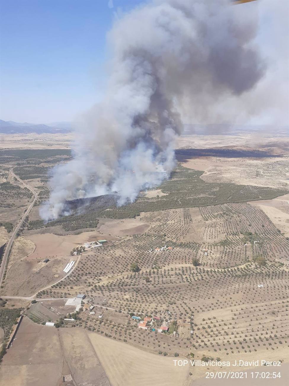 Controlado el incendio forestal declarado en un paraje de Belalcázar