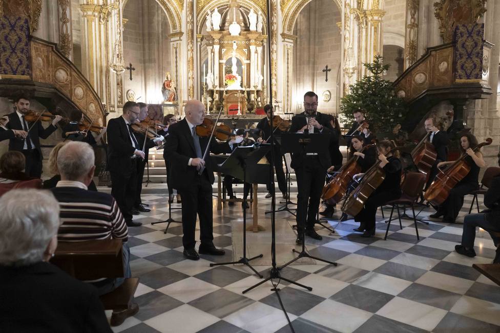 Almería llena la Catedral para disfrutar de la maestría de Michael Thomas y la OCAL