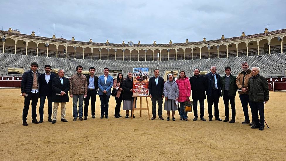 Acto de presentación del XXXIV del festival del Cotolengo en la plaza de toros de Albacete