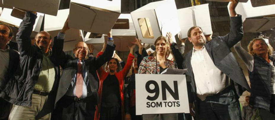 Colau y Junqueras protestan contra las querellas contra los organizadores del 9-N. EFE