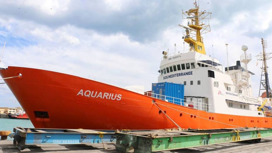 Bruselas califica de solidaridad real la decisión de España de acoger al Aquarius