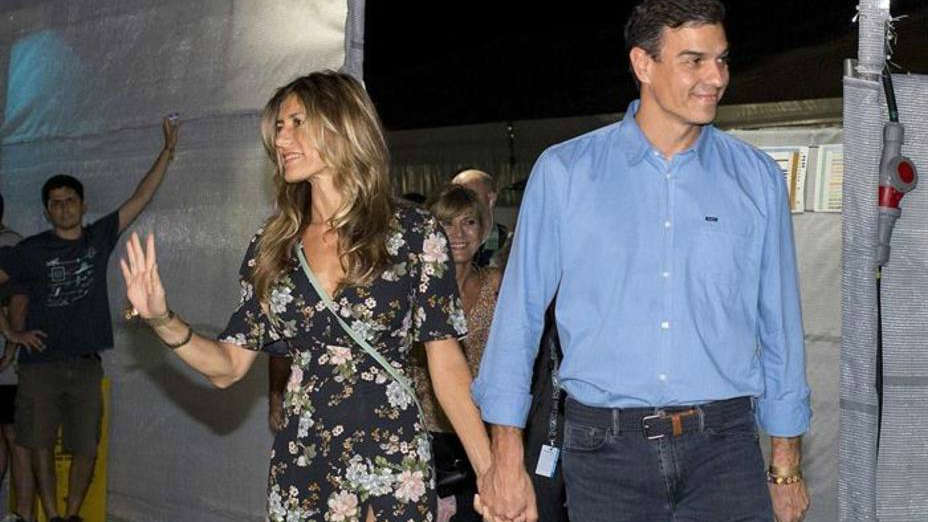 Sánchez acudió al festival de Benicássim con su mujer tras volar en el avión presidencial