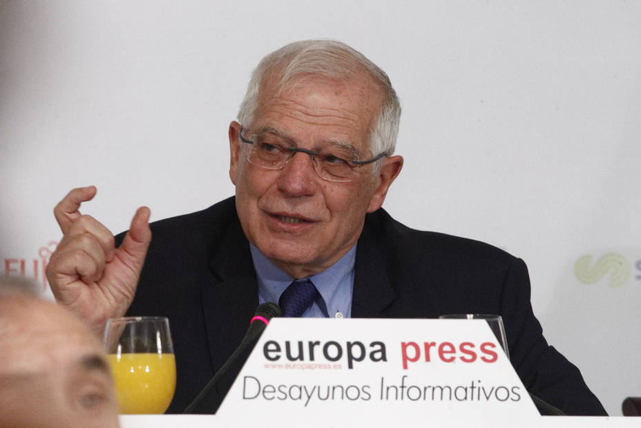El ministro de Exteriores, Josep Borrell, protagoniza en Madrid el Desayuno Informativo de Europa Press
