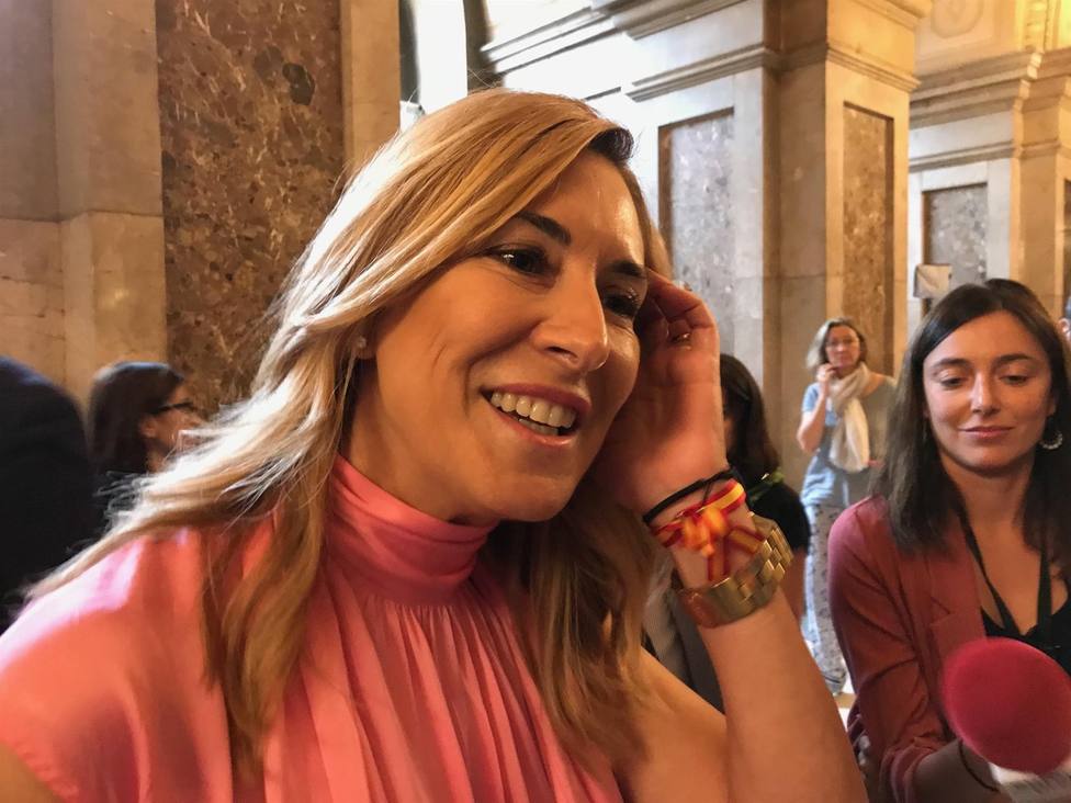Ana Beltrán, del PP acusa a Pedro Sánchez (PSOE) de poner a Navarra en venta con tal de dormir en La Moncloa