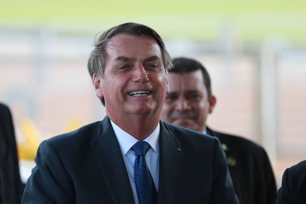Bolsonaro decide no dar más entrevistas porque dice que le acusan de atacar a los periodistas cuando las concede