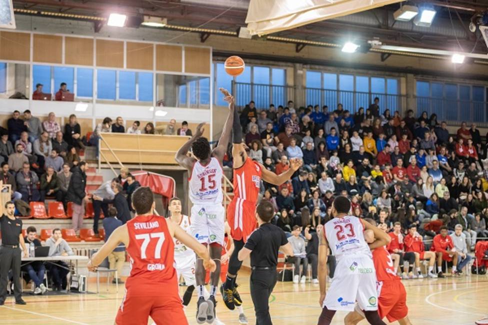 Real Murcia baloncesto ya es líder