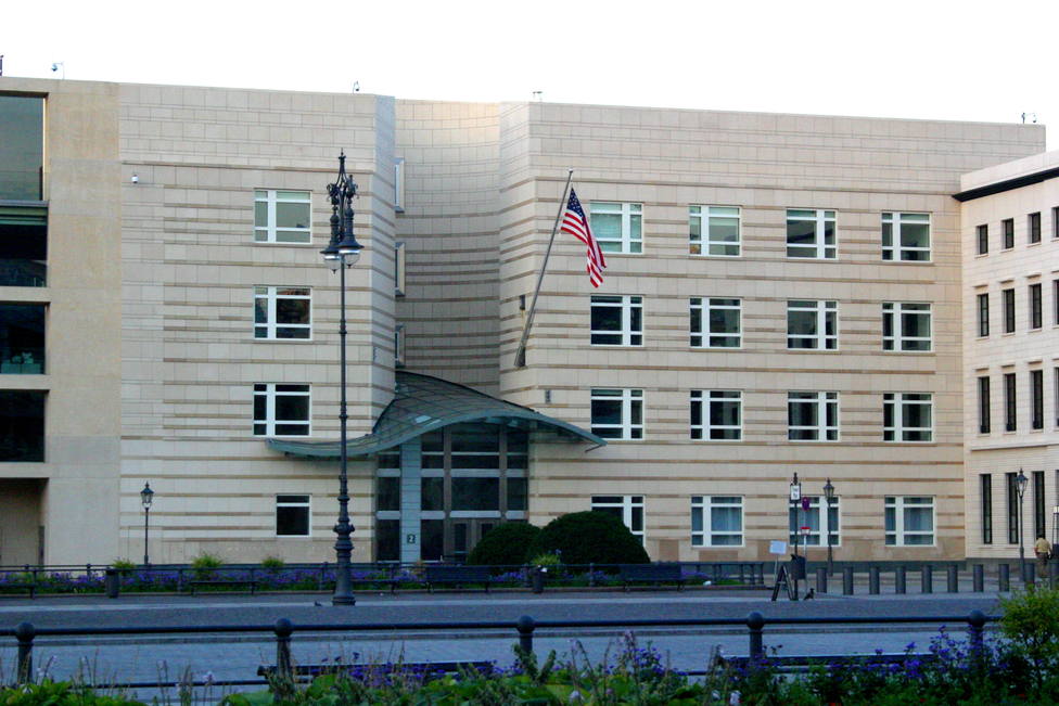 ctv-ycf-embassy usa berlin north-side