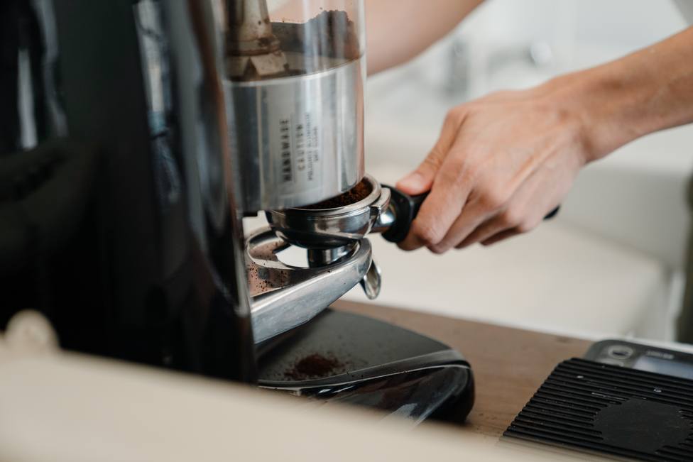 La Fundación APASCOVI transformará los posos del café en pellets, sustrato o humus