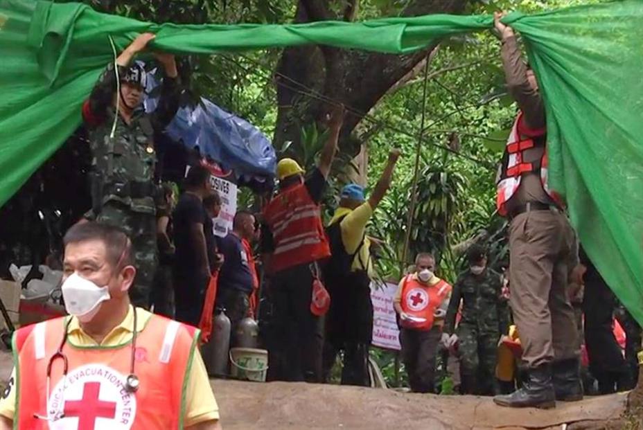 Equipo rescate Tailandia