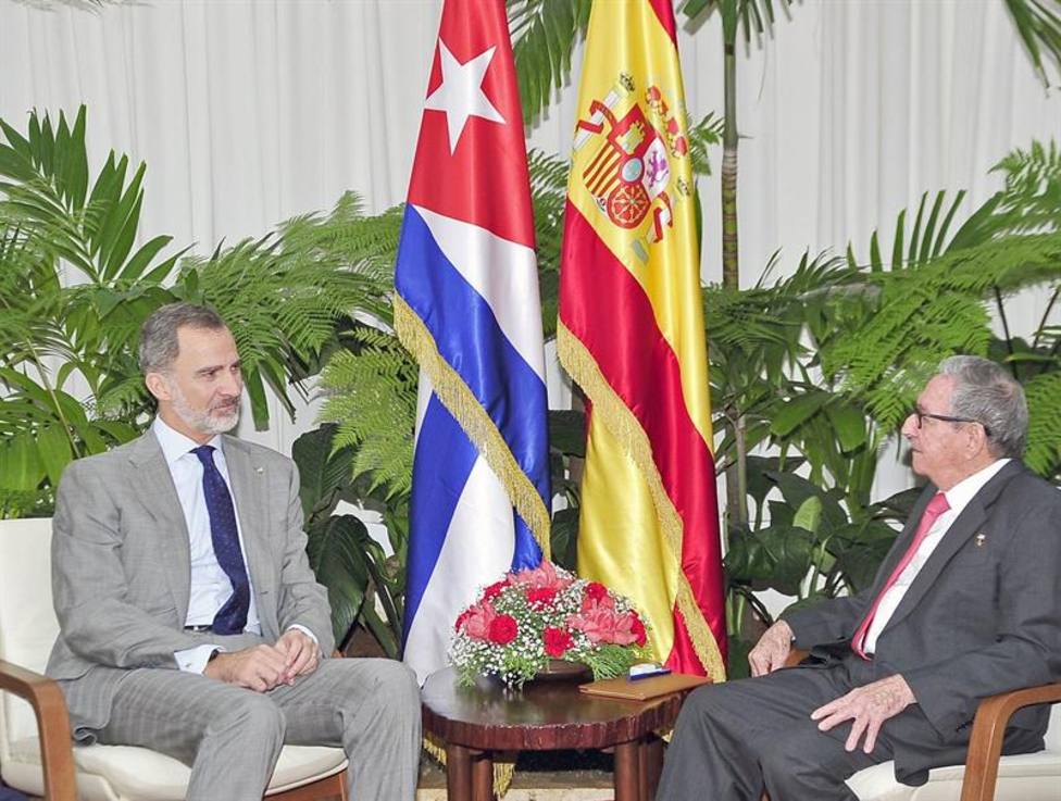 Felipe VI se reúne con Raúl Castro como gesto de amistad y deferencia con Cuba