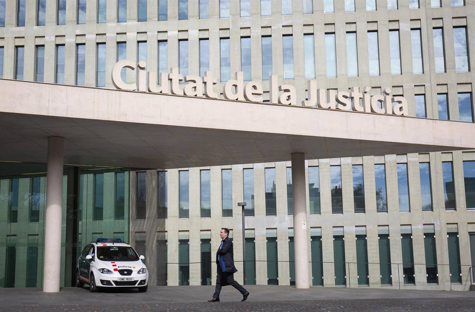 Prisión provisional para el acusado de exhibicionismo y abuso sexual a menores en Barcelona
