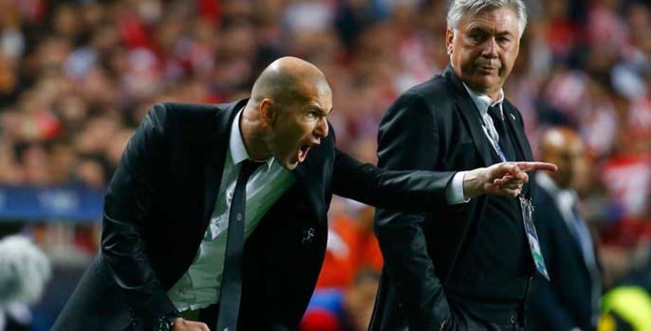 Zidane quiere dar el salto a primer entrenador. (Reuters)