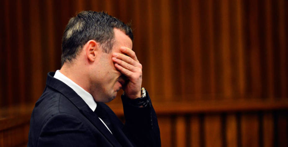 Óscar Pistorius se enfrenta a una pena de cadena perpetua por el asesinato de su novia. Reuters.